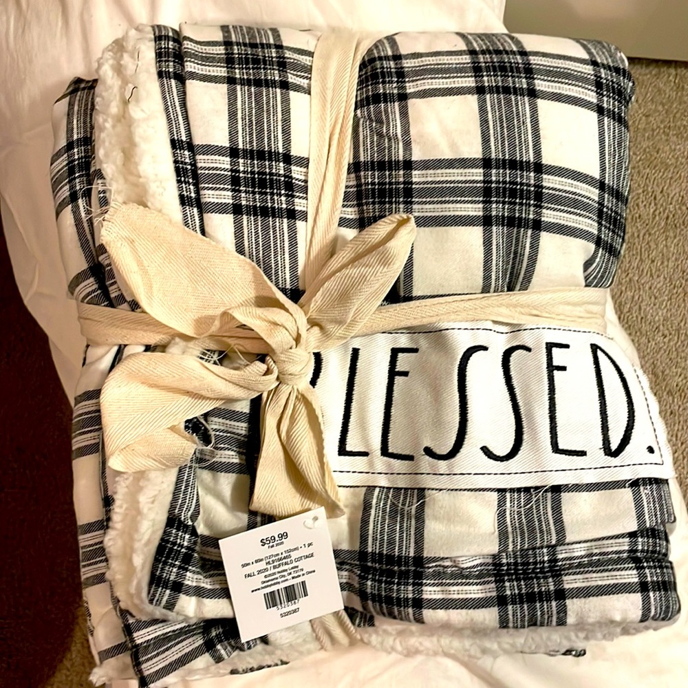 Plaid Rae Dunn Sherpa Throw